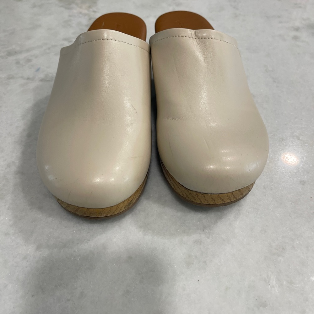 Universal Thread Cream Mules